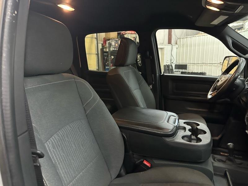 RAM 3500 Tradesman Crew Cab 4WD DRW 2022