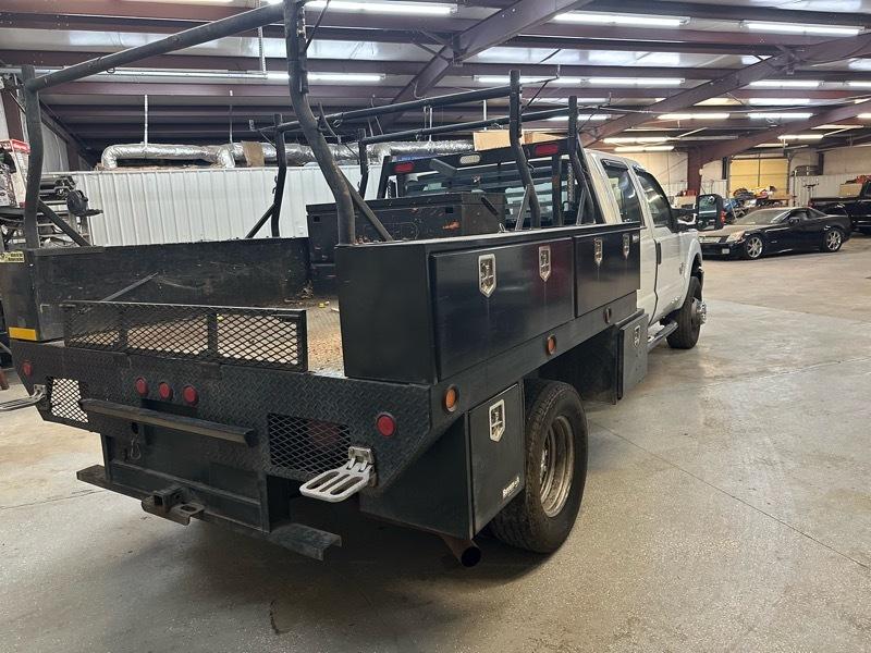 Ford F-350 SD XL Crew Cab LWB DRW 4WD 2013