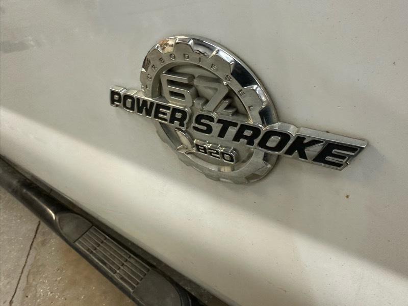 Ford F-350 SD XL Crew Cab LWB DRW 4WD 2013