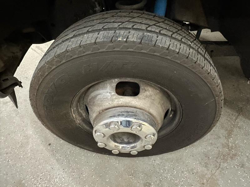 Ford F-350 SD XL Crew Cab LWB DRW 4WD 2013