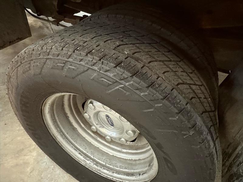 Ford F-350 SD XL Crew Cab LWB DRW 4WD 2013