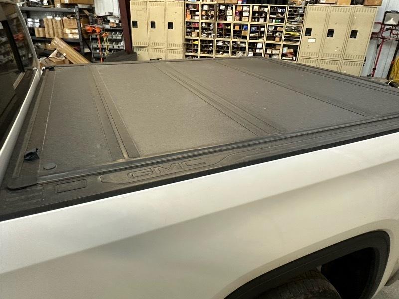 GMC Sierra 1500 SLT Crew Cab Short Bed 4WD 2020