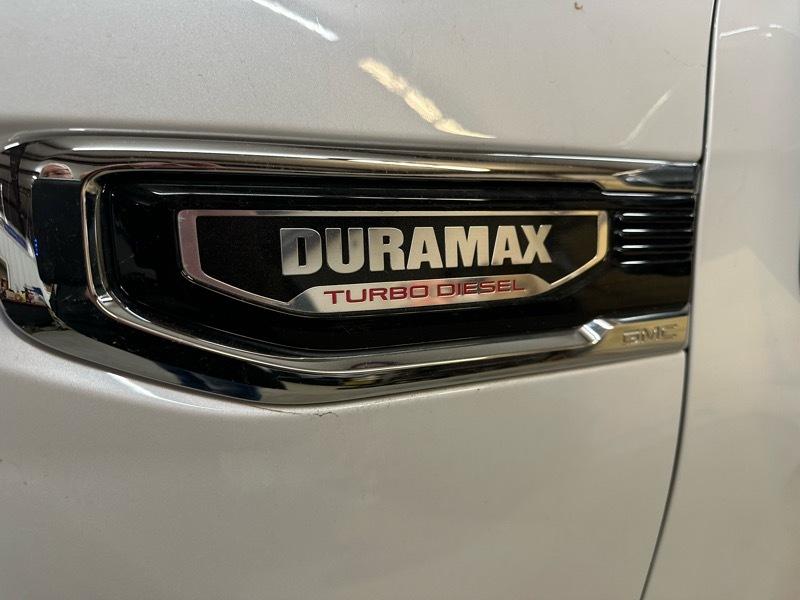 GMC Sierra 1500 SLT Crew Cab Short Bed 4WD 2020