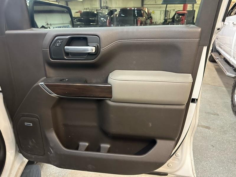 GMC Sierra 1500 SLT Crew Cab Short Bed 4WD 2020