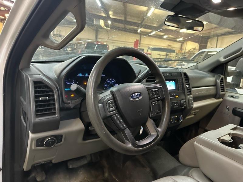 Ford F-250 SD XL Crew Cab 4WD 2020