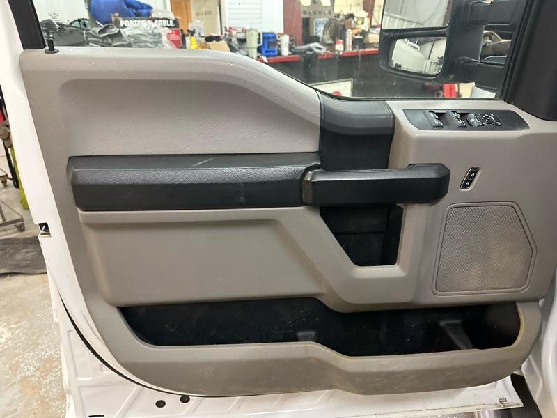 Ford F-250 SD XL Crew Cab 4WD 2020