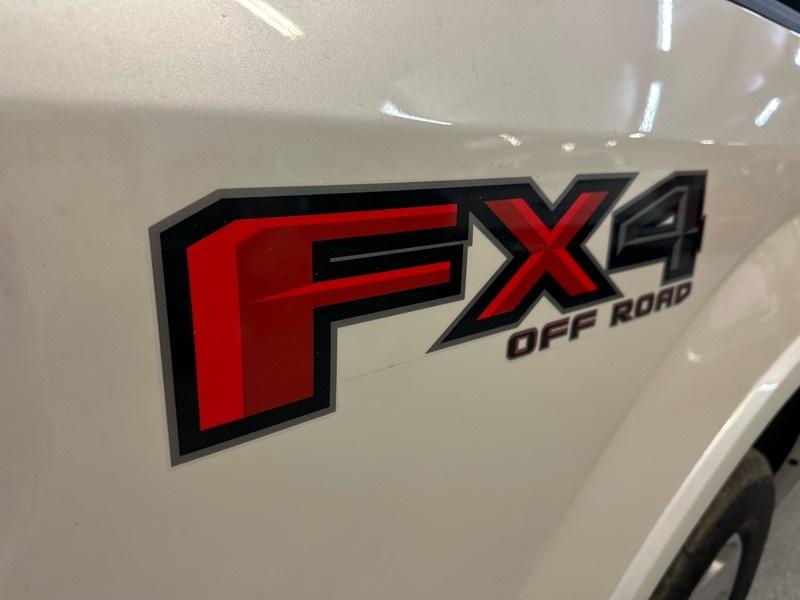 Ford F-150 Platinum SuperCrew 4WD 2017