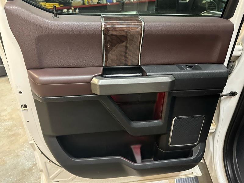 Ford F-150 Platinum SuperCrew 4WD 2017