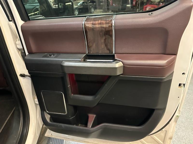 Ford F-150 Platinum SuperCrew 4WD 2017