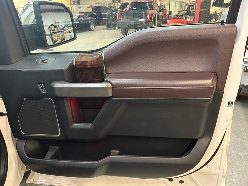 Ford F-150 Platinum SuperCrew 4WD 2017