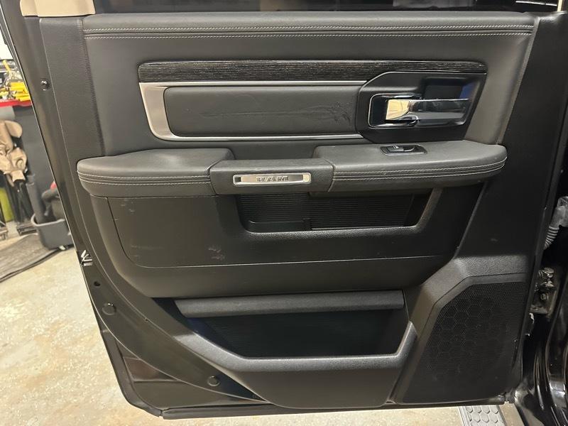 RAM 3500 Longhorn Mega Cab 4WD DRW 2014