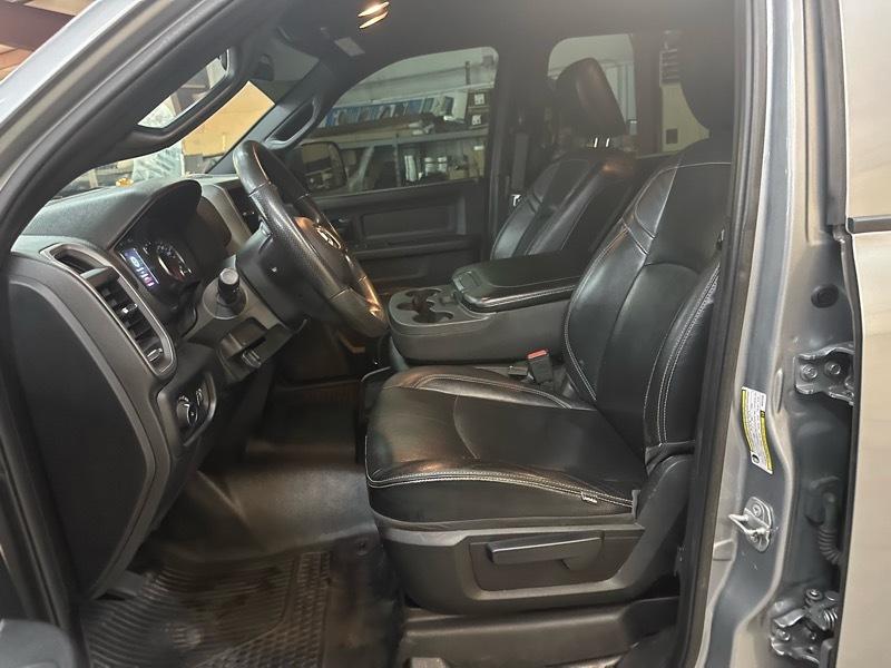 RAM 2500 Tradesman Crew Cab SWB 4WD 2021