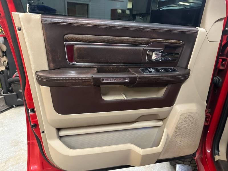 RAM 3500 Longhorn Mega Cab 4WD DRW 2015