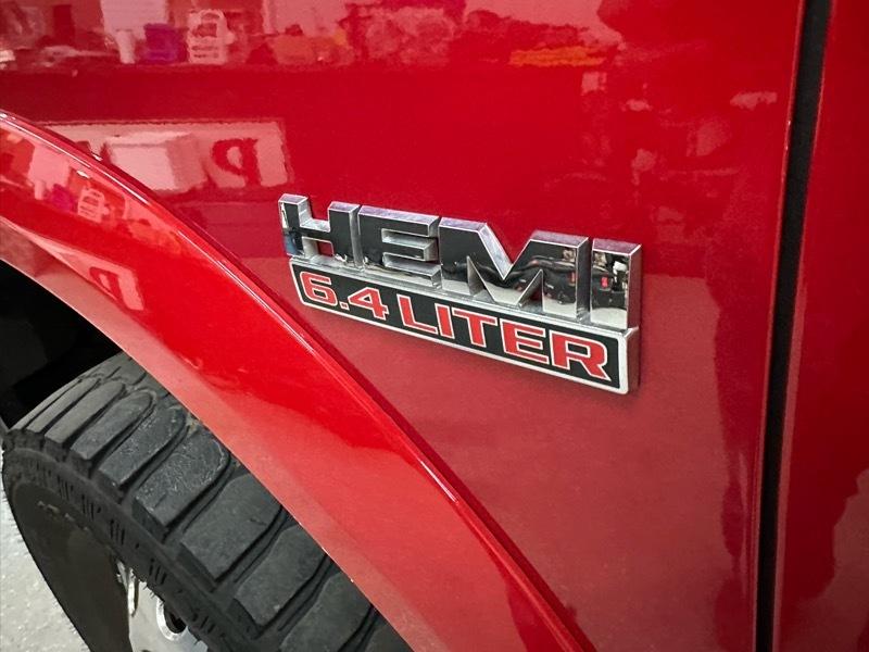 RAM 3500 Longhorn Mega Cab 4WD DRW 2015
