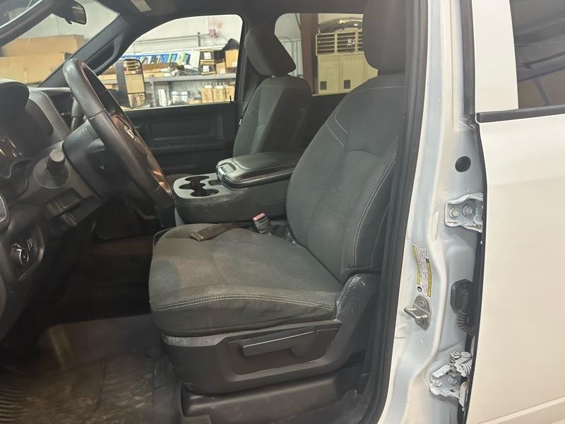 RAM 3500 Tradesman Crew Cab 4WD 2022