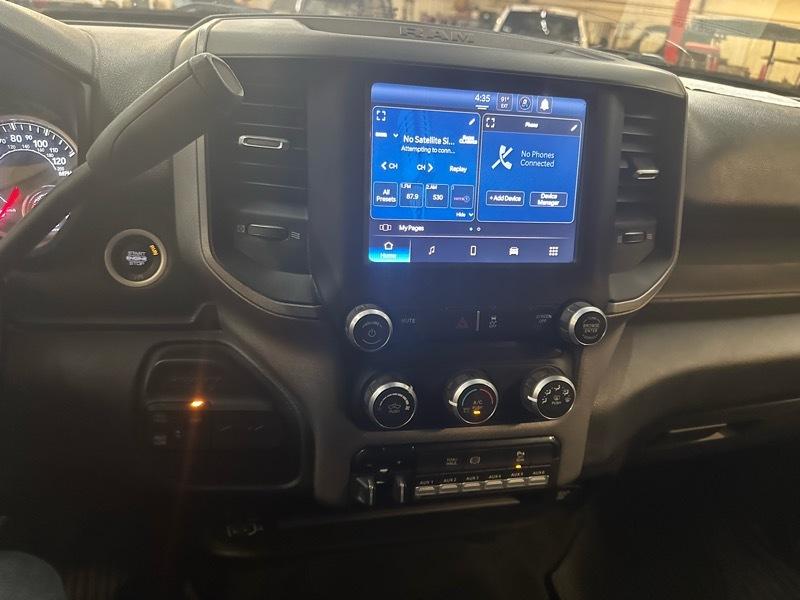 RAM 3500 Tradesman Crew Cab 4WD 2022