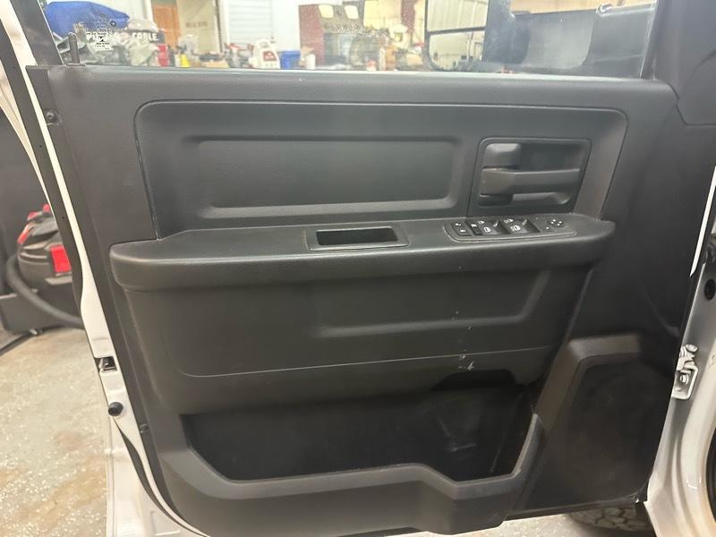 RAM 3500 Tradesman Crew Cab 4WD 2022
