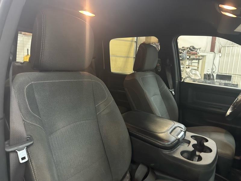RAM 3500 Tradesman Crew Cab 4WD 2022
