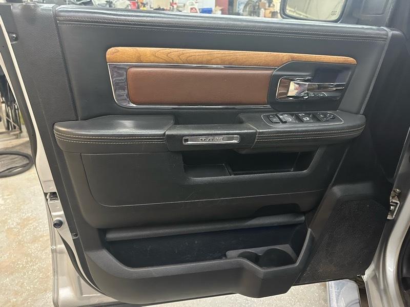 RAM 1500 Longhorn Crew Cab SWB 4WD 2015