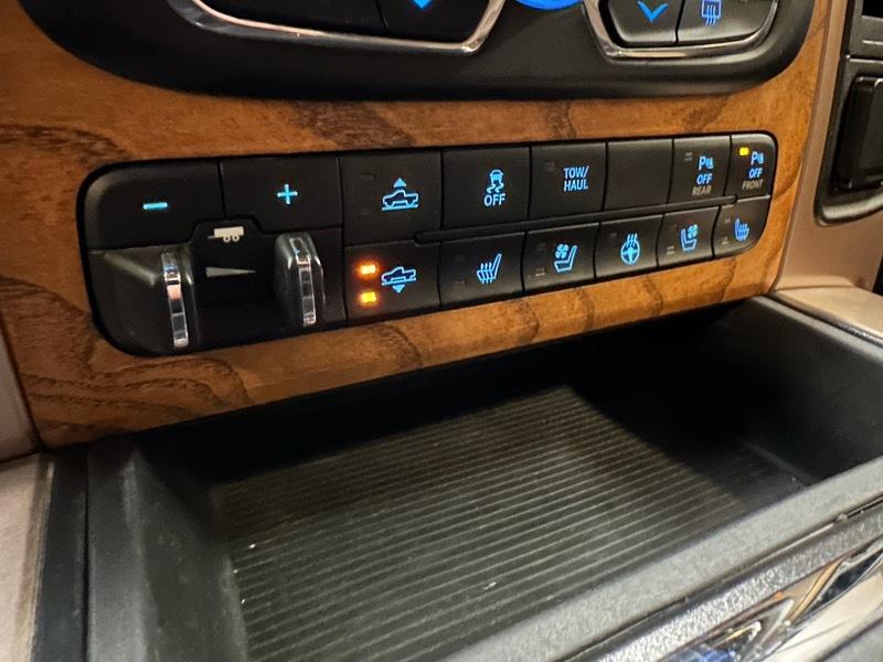 RAM 1500 Longhorn Crew Cab SWB 4WD 2015