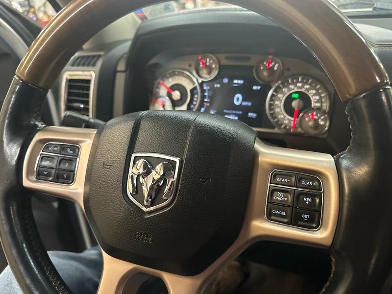 RAM 1500 Longhorn Crew Cab SWB 4WD 2015