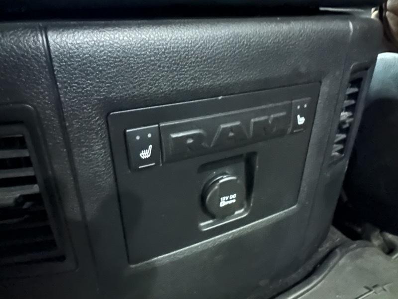 RAM 1500 Longhorn Crew Cab SWB 4WD 2015