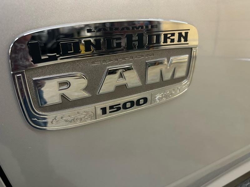 RAM 1500 Longhorn Crew Cab SWB 4WD 2015