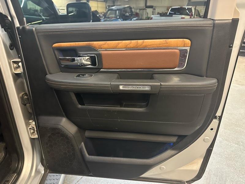 RAM 1500 Longhorn Crew Cab SWB 4WD 2015