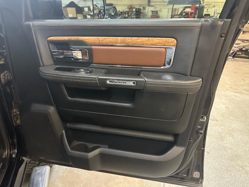 RAM 2500 Longhorn Mega Cab SWB 4WD 2014