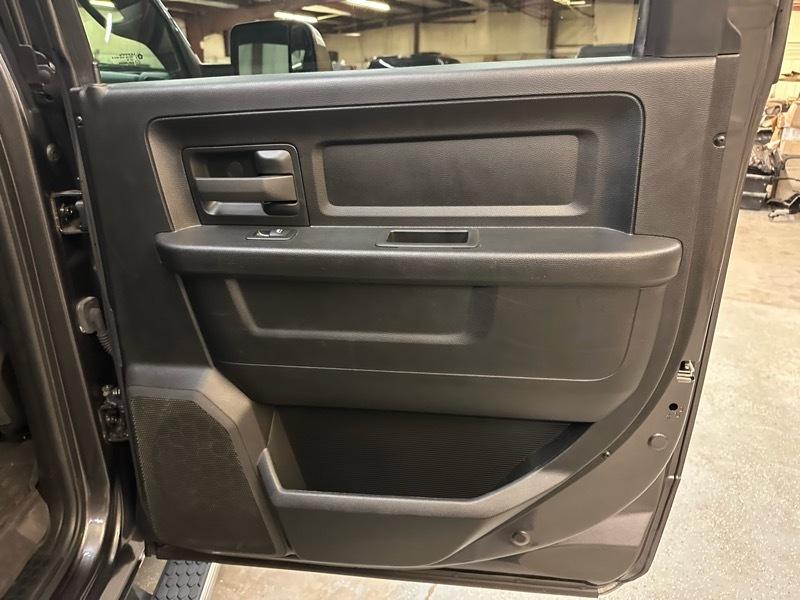 RAM 2500 Tradesman Crew Cab SWB 4WD 2021