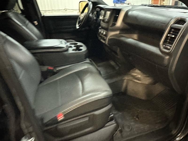RAM 2500 Tradesman Crew Cab SWB 4WD 2021