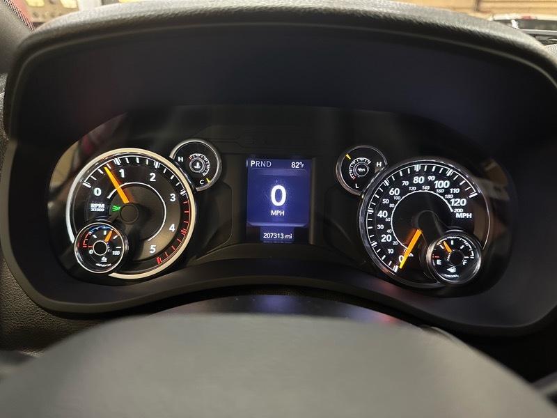 RAM 2500 Tradesman Crew Cab SWB 4WD 2021