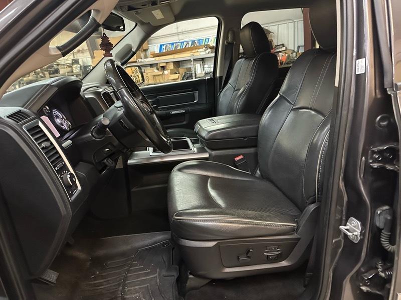 RAM 1500 Limited Longhorn 4x4 Crew Cab 5'7" Box 2015