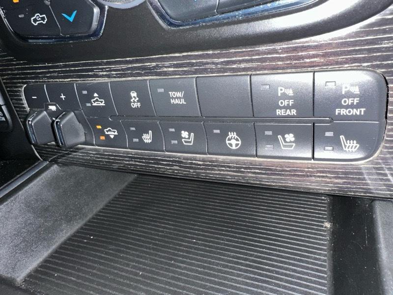 RAM 1500 Limited Longhorn 4x4 Crew Cab 5'7" Box 2015