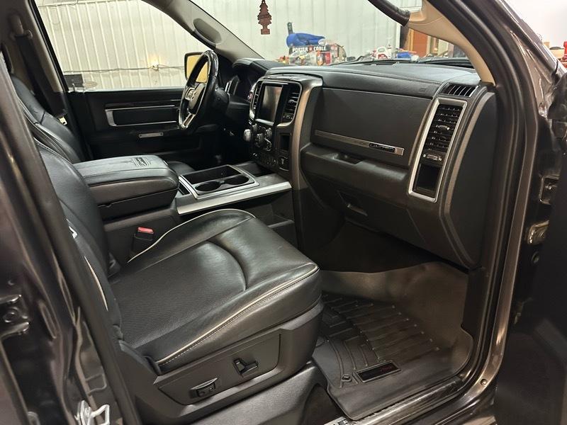 RAM 1500 Limited Longhorn 4x4 Crew Cab 5'7" Box 2015