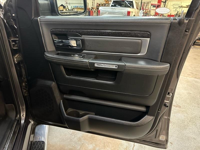 RAM 1500 Limited Longhorn 4x4 Crew Cab 5'7" Box 2015
