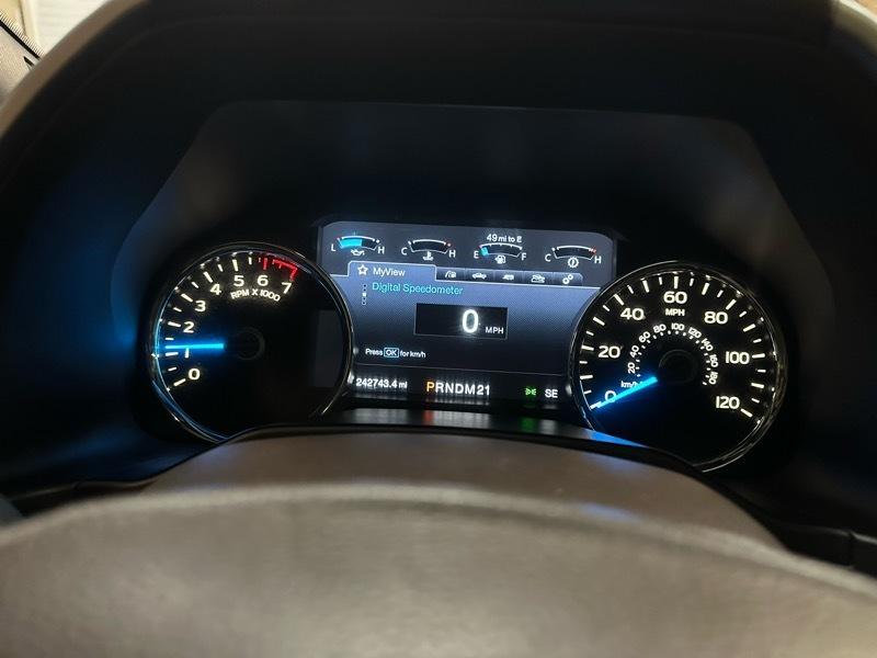 Ford F-150 King-Ranch SuperCrew 5.5-ft. Bed 4WD 2015