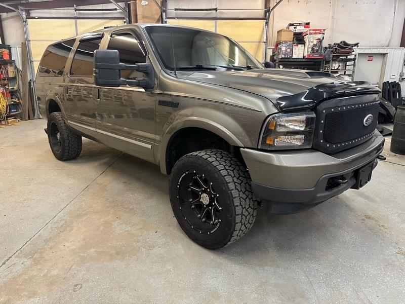Ford Excursion Limited 6.8L 4WD 2004