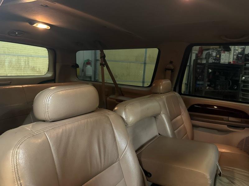 Ford Excursion Limited 6.8L 4WD 2004