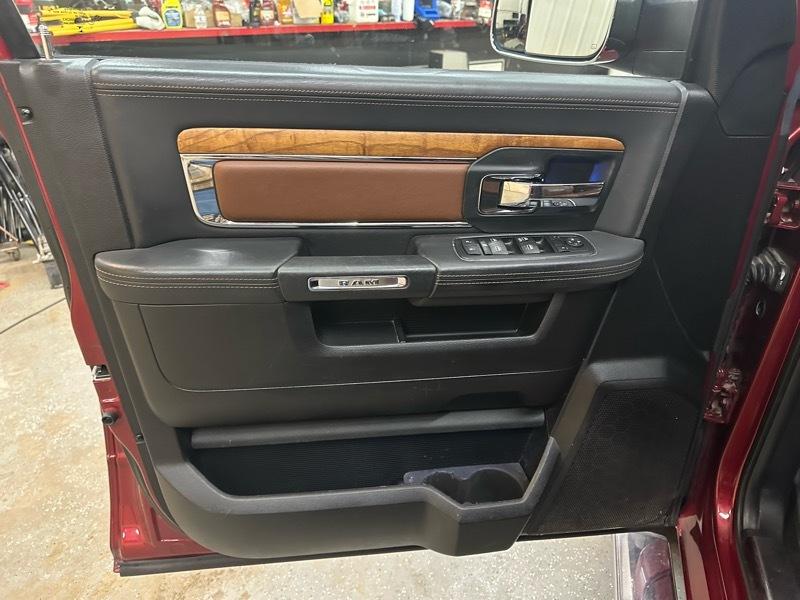 RAM 1500 Longhorn 4x4 Crew Cab 5'7" Box 2015
