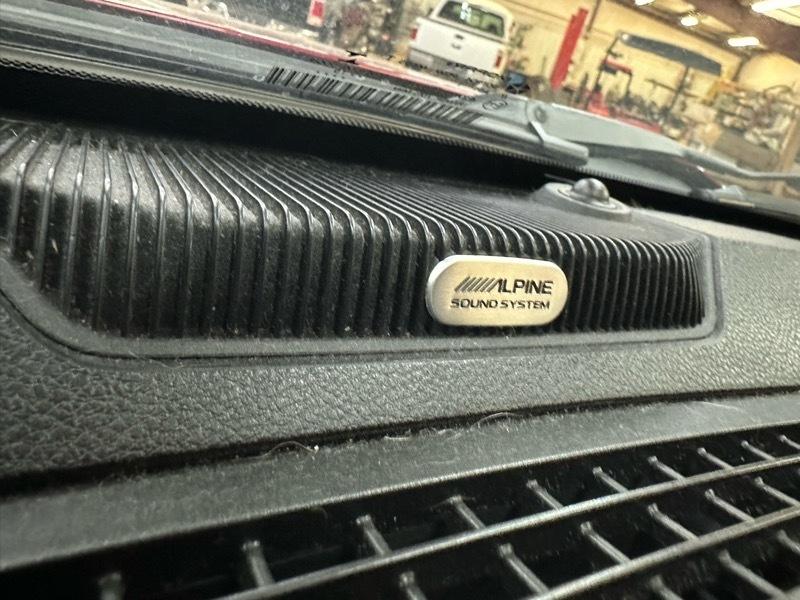 RAM 1500 Longhorn 4x4 Crew Cab 5'7" Box 2015
