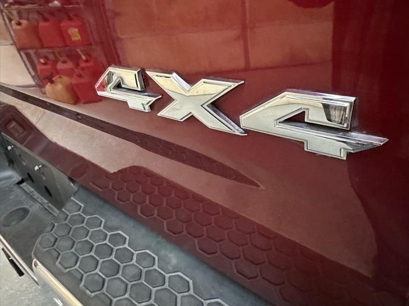 RAM 1500 Longhorn 4x4 Crew Cab 5'7" Box 2015