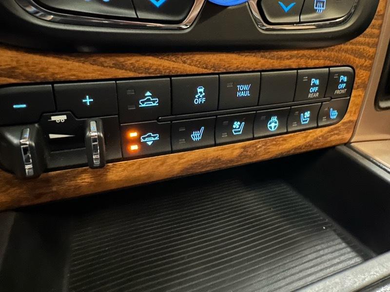 RAM 1500 Laramie Longhorn Edition Crew Cab SWB 4WD 2014
