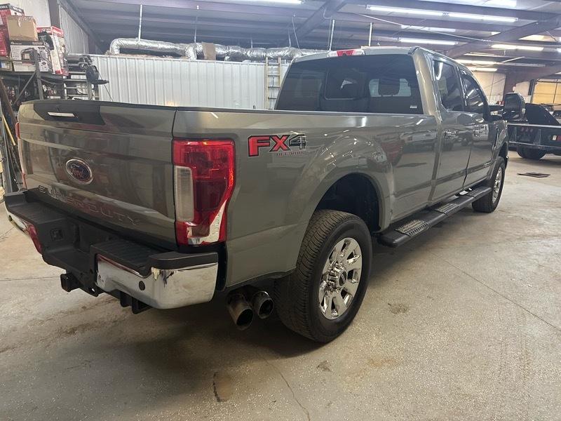 Ford F-250 SD Lariat Crew Cab 4WD 2019