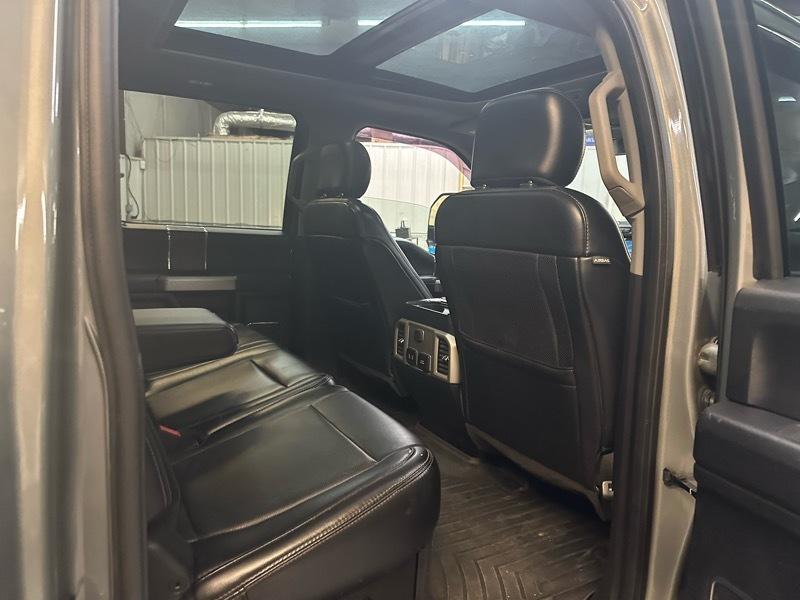 Ford F-250 SD Lariat Crew Cab 4WD 2019