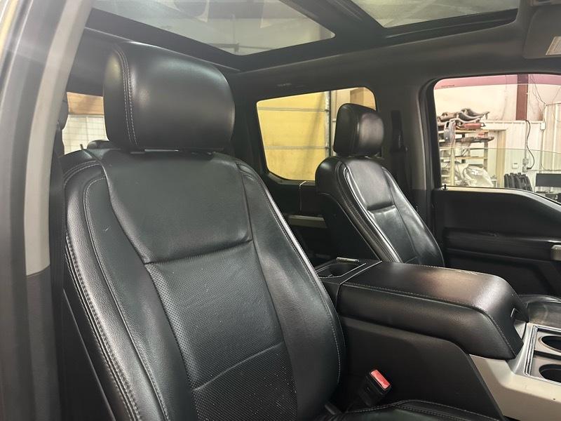 Ford F-250 SD Lariat Crew Cab 4WD 2019