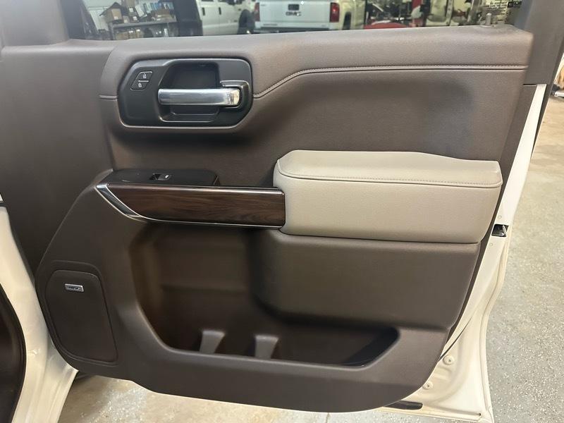GMC Sierra 1500 SLT Crew Cab 4WD SWB 2020