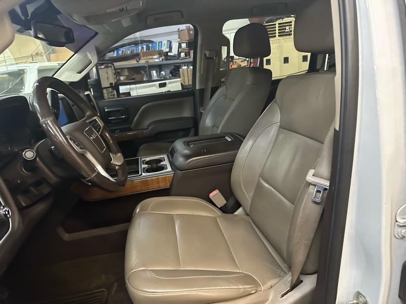GMC Sierra 2500HD SLT Crew Cab Short Bed 4WD 2016
