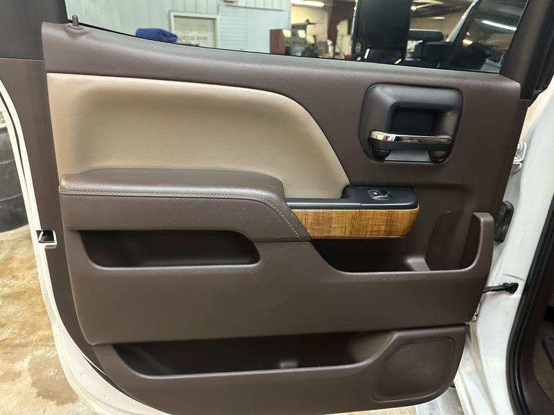 GMC Sierra 2500HD SLT Crew Cab Short Bed 4WD 2016