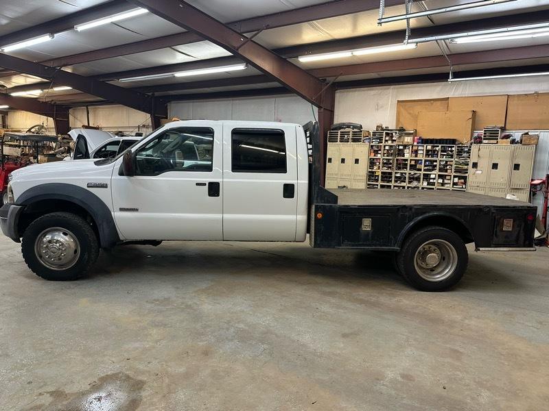 Ford F-550 Crew Cab DRW 2WD 2006